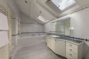 Photo 14- click for photo gallery